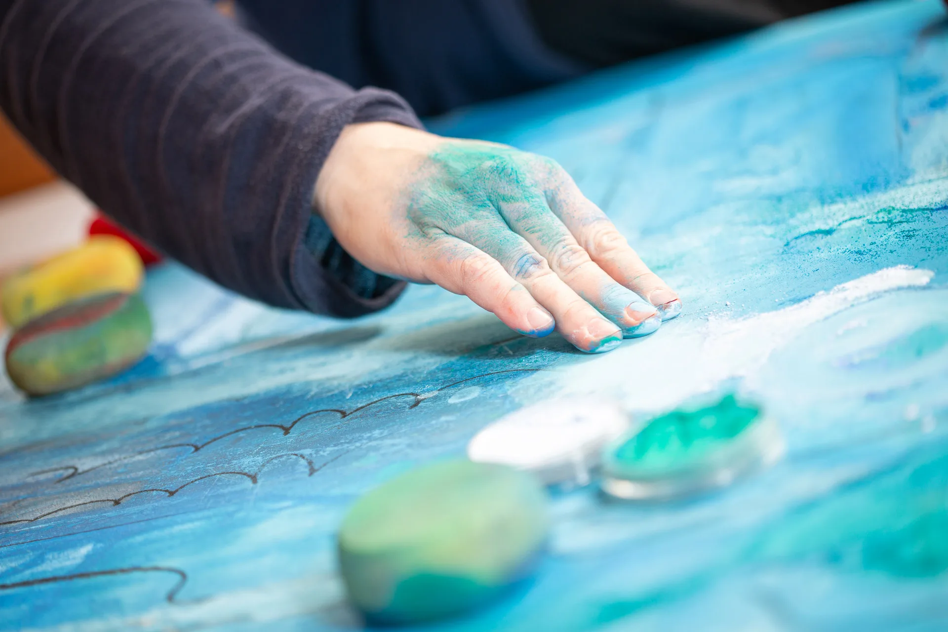 Painting with pastel chalk