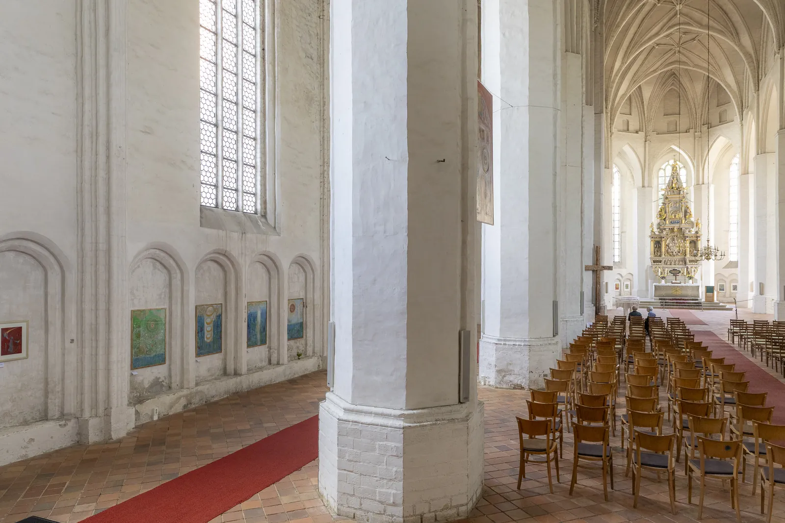Ausstellung „Komm nur herein, ich öffne dir mein ganzes Herz“ in der Oberkirche St. Nikolai, Cottbus