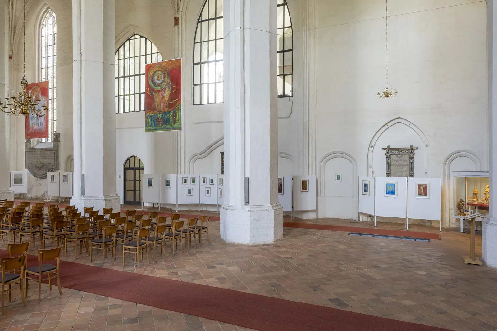 Ausstellung „Komm nur herein, ich öffne dir mein ganzes Herz“ in der Oberkirche St. Nikolai, Cottbus