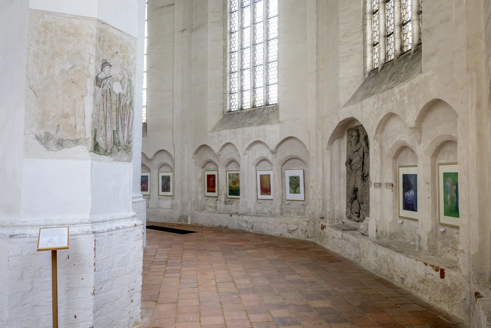 Ausstellung „Komm nur herein, ich öffne dir mein ganzes Herz“ in der Oberkirche St. Nikolai, Cottbus